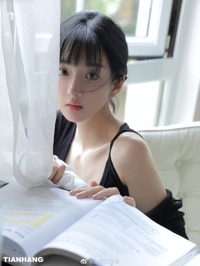 度华年 封面